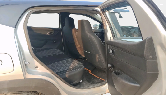 2021 Renault Kwid STD, Petrol, Manual, 19,421 km, interior