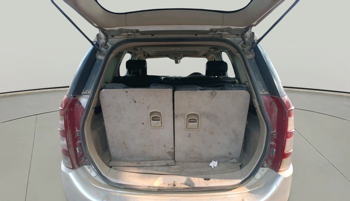 2016 Mahindra XUV500 W8, Diesel, Manual, 1,50,636 km, exterior