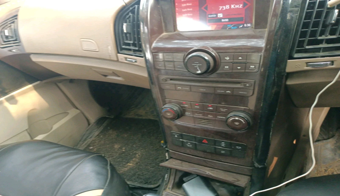 2016 Mahindra XUV500 W8, Diesel, Manual, 1,50,636 km, interior