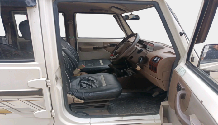 2013 Mahindra Bolero ZLX BS IV, Diesel, Manual, 65,444 km, interior