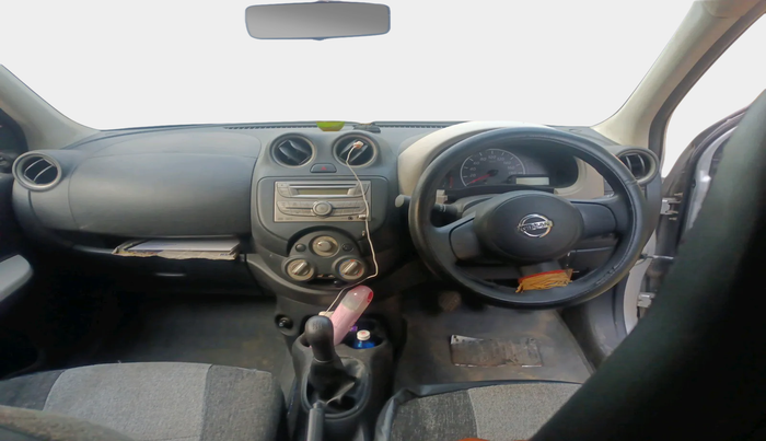 2015 Nissan Micra Active XV, Petrol, Manual, 38,888 km, interior