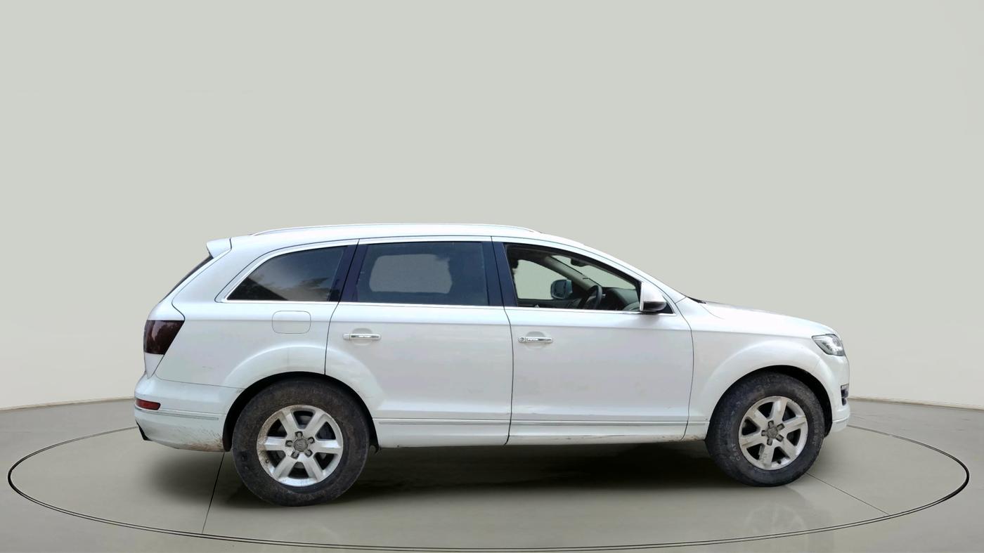 2014 Audi Q7 3.0 TDI PREMIUM PLUS, Diesel, Automatic, 1,81,415 km, exterior