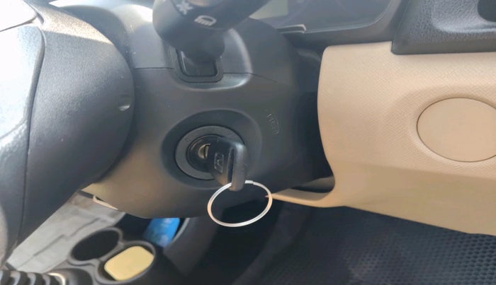 2016 Honda Amaze 1.2L I-VTEC S, Petrol, Manual, 34,416 km, interior