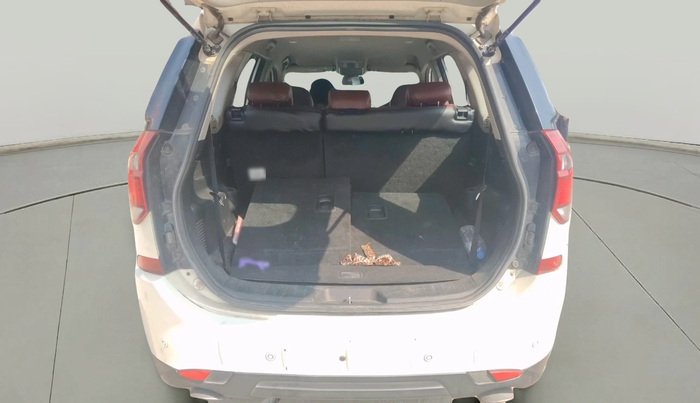 2018 Mahindra XUV500 W7, Diesel, Manual, 89,531 km, exterior