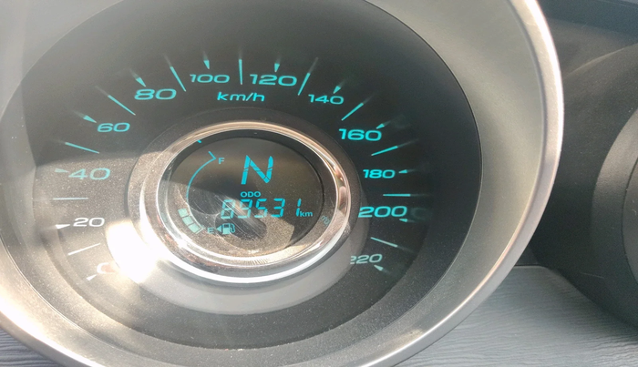 2018 Mahindra XUV500 W7, Diesel, Manual, 89,531 km, interior