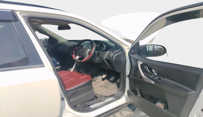 2018 Mahindra XUV500 W7, Diesel, Manual, 89,531 km, interior