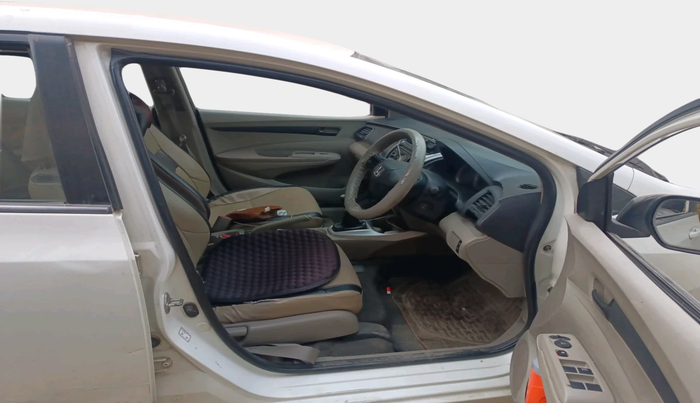 2011 Honda City 1.5L I-VTEC E MT, Petrol, Manual, 1,05,754 km, interior