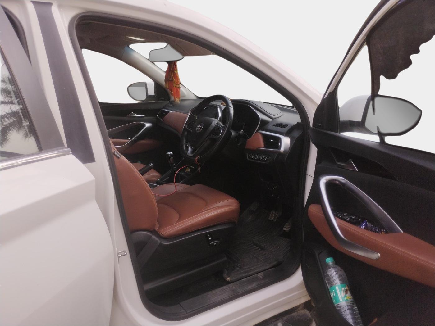 2020 MG HECTOR PLUS SHARP 2.0 DIESEL TURBO MT 6-STR, Diesel, Manual, 1,02,900 km, interior