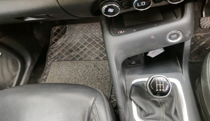 2020 Nissan MAGNITE XV PREMIUM TURBO, Petrol, Manual, 60,162 km, interior