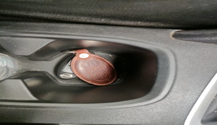 2020 Nissan MAGNITE XV PREMIUM TURBO, Petrol, Manual, 60,162 km, interior