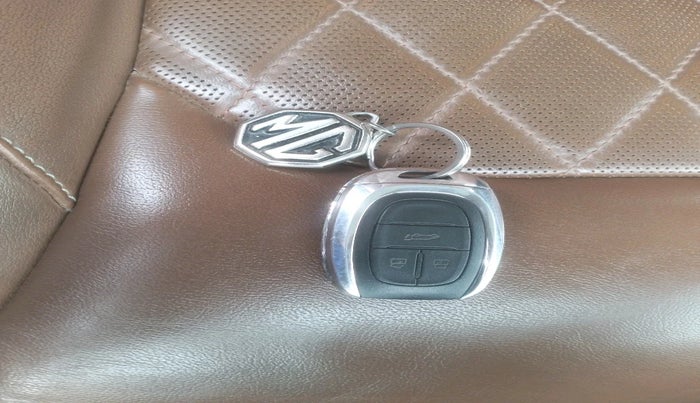 2021 MG GLOSTER SAVVY 7 STR 2.0 TWIN TURBO 4WD, Diesel, Automatic, 1,11,873 km, interior