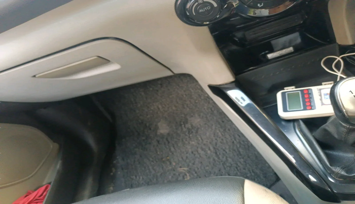 2015 Ford Ecosport TITANIUM 1.5L DIESEL, Diesel, Manual, 86,126 km, interior