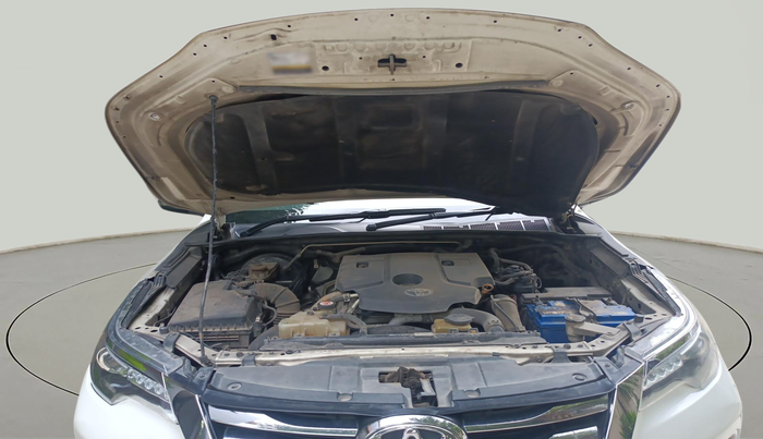 2017 Toyota Fortuner 2.8 4X4 AT, Diesel, Automatic, 2,88,249 km, exterior