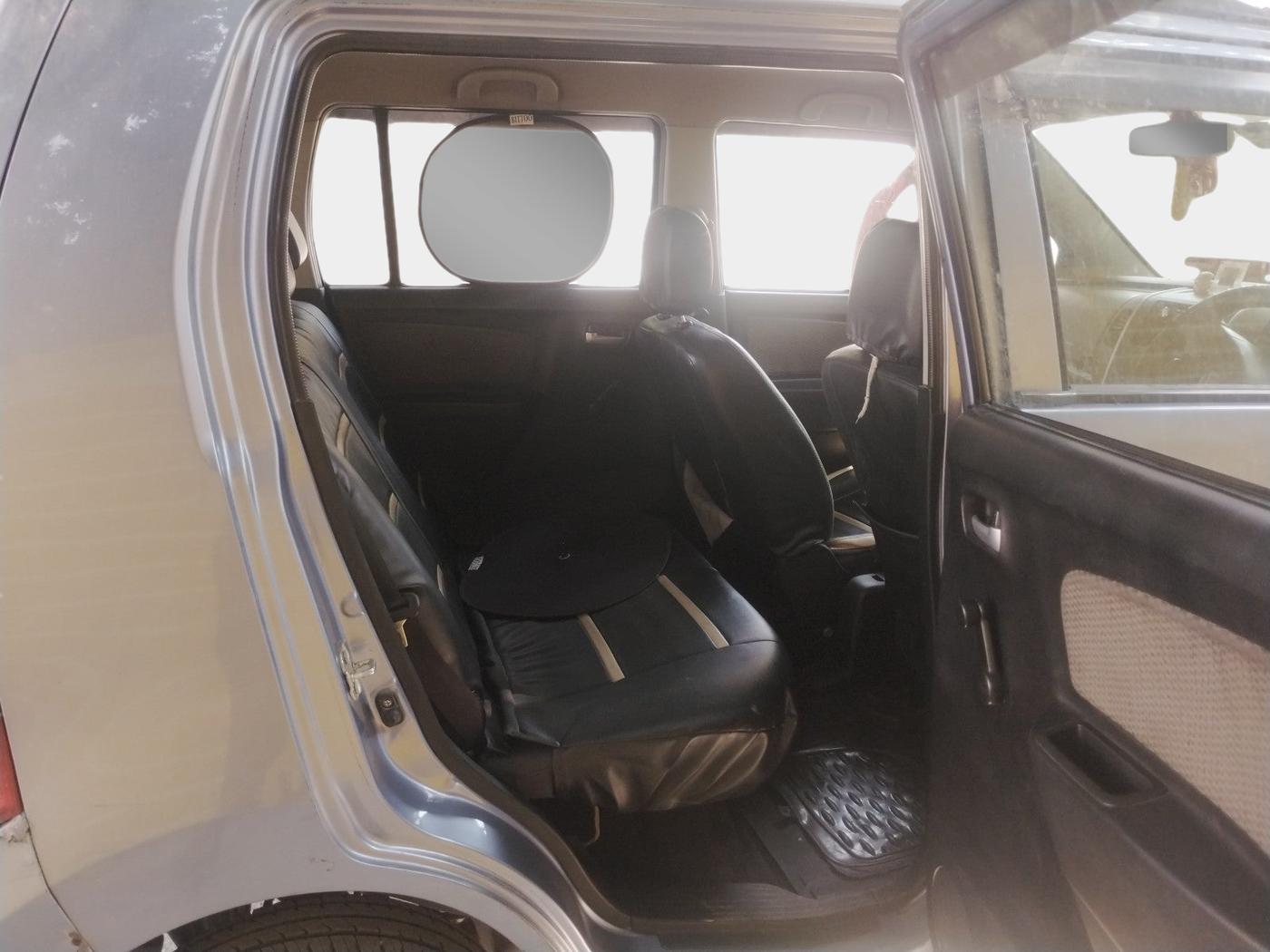 2013 Maruti Wagon R 1.0 LXI, Petrol, Manual, 80,468 km, interior