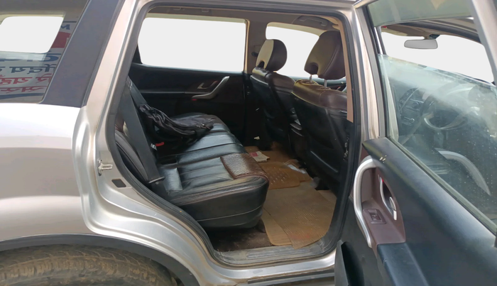 2012 Mahindra XUV500 W8, Diesel, Manual, 38,055 km, interior