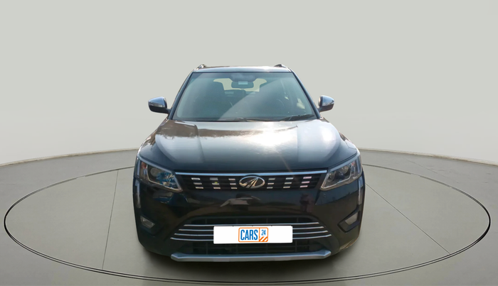 2021 Mahindra XUV300 W8 (O) 1.5 DIESEL, Diesel, Manual, 1,20,352 km, exterior