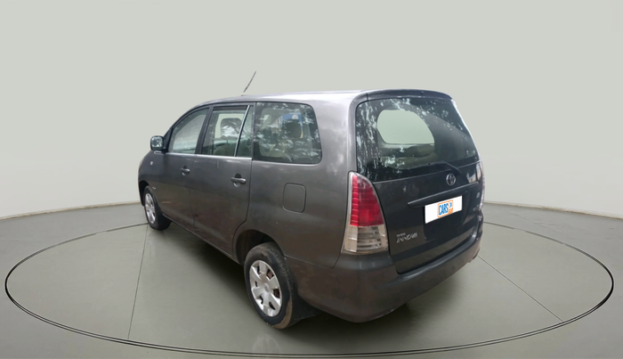 2011 Toyota Innova 2.5 G4 8 STR, Diesel, Manual, 55,327 km, exterior