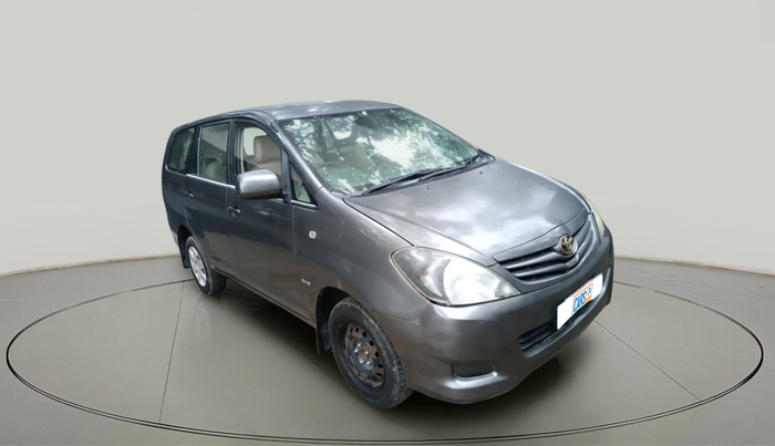 2011 Toyota Innova 2.5 G4 8 STR, Diesel, Manual, 55,327 km, exterior