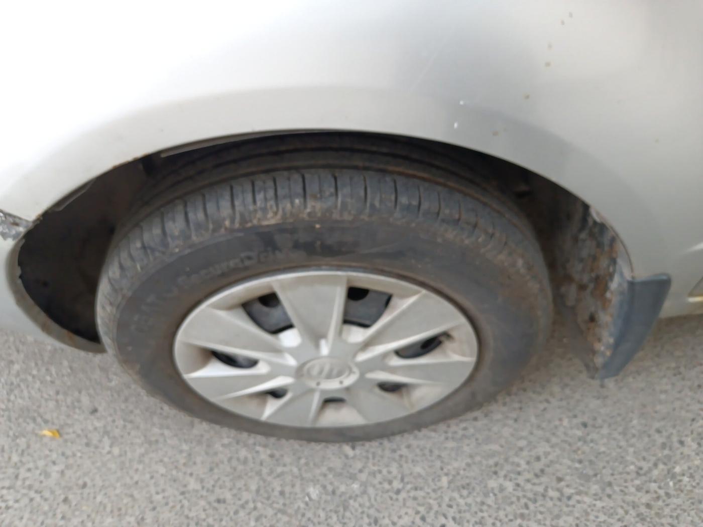 2010 Maruti SX4 VXI, Petrol, Manual, 76,378 km, tyre