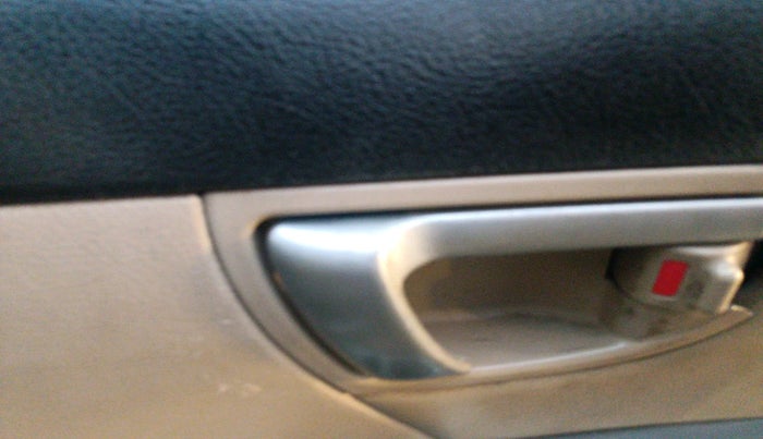 2012 Hyundai Santa Fe 2 WD, Diesel, Manual, 1,35,900 km, interior