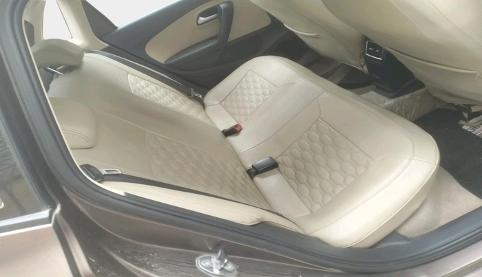 2016 Volkswagen Ameo HIGHLINE DSG 1.5 DIESEL , Diesel, Automatic, 1,14,357 km, interior