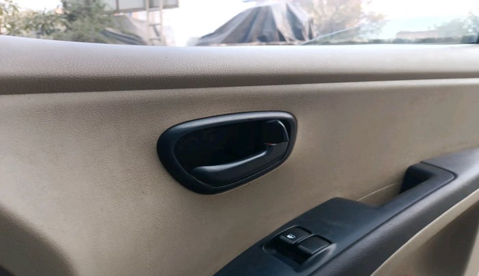 2011 Hyundai i10 ERA 1.1, Petrol, Manual, 61,678 km, interior