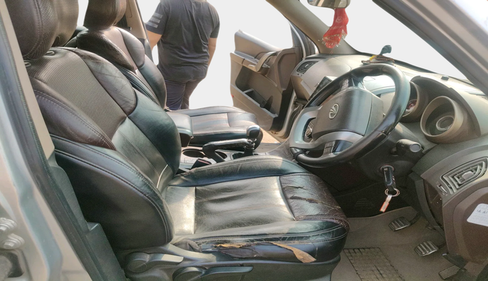 2012 Mahindra XUV500 W8, Diesel, Manual, 97,347 km, interior