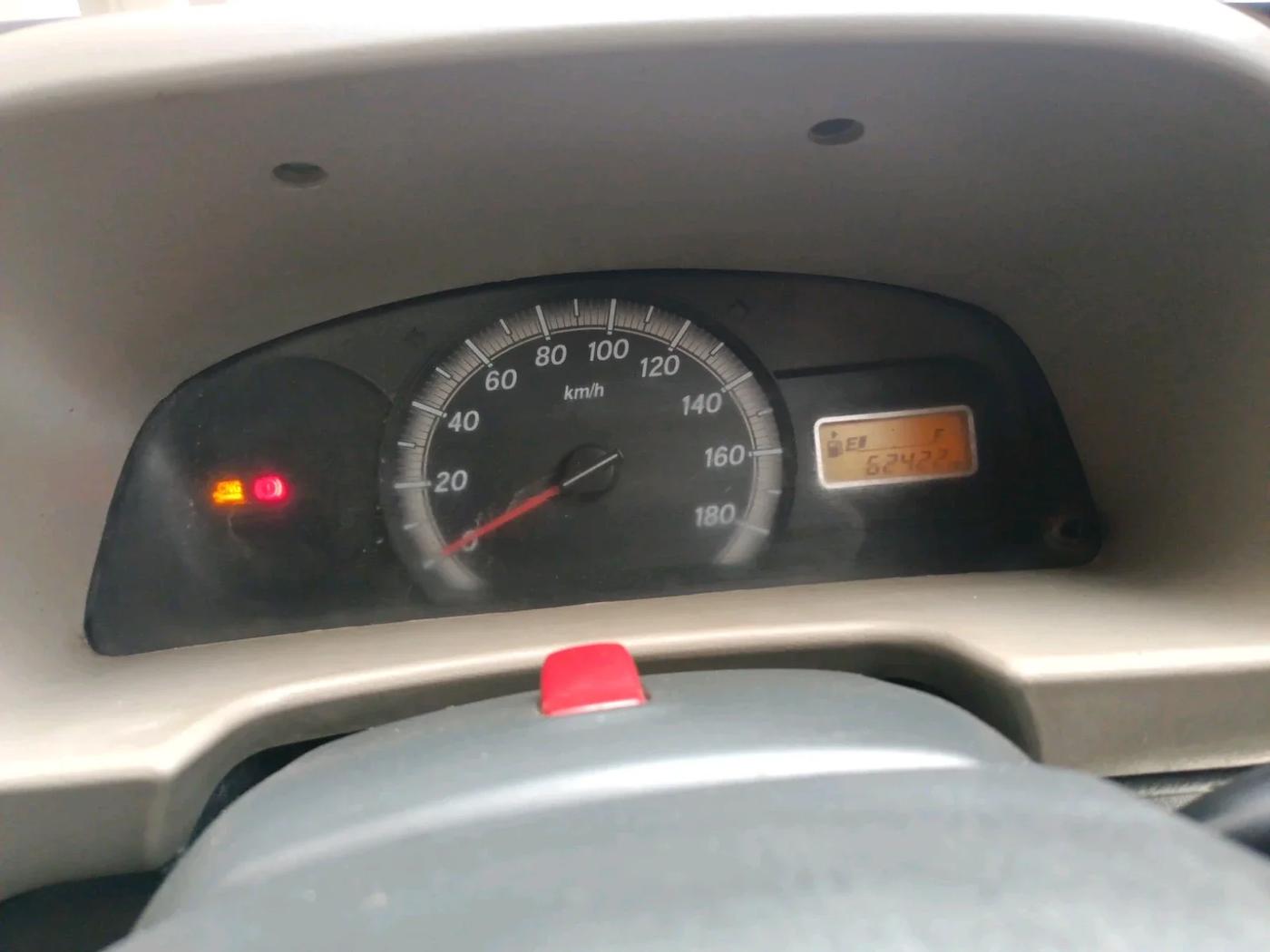 2014 Maruti Eeco 5 STR CNG WITH HTR, CNG, Manual, 62,422 km, interior