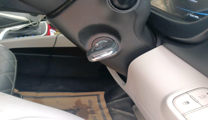 2024 Hyundai VENUE S (O) 1.0 Turbo Petrol DCT, Petrol, Automatic, 14,658 km, interior