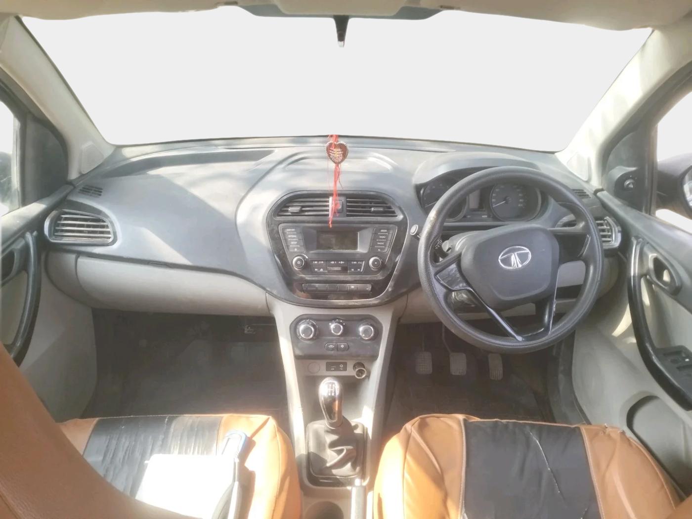 2018 Tata Tiago XT PETROL, Petrol, Manual, 58,569 km, interior
