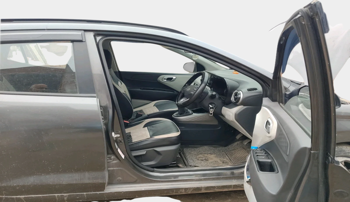 2024 Hyundai GRAND I10 NIOS SPORTZ 1.2 KAPPA VTVT CNG, Petrol, Manual, 42,181 km, interior