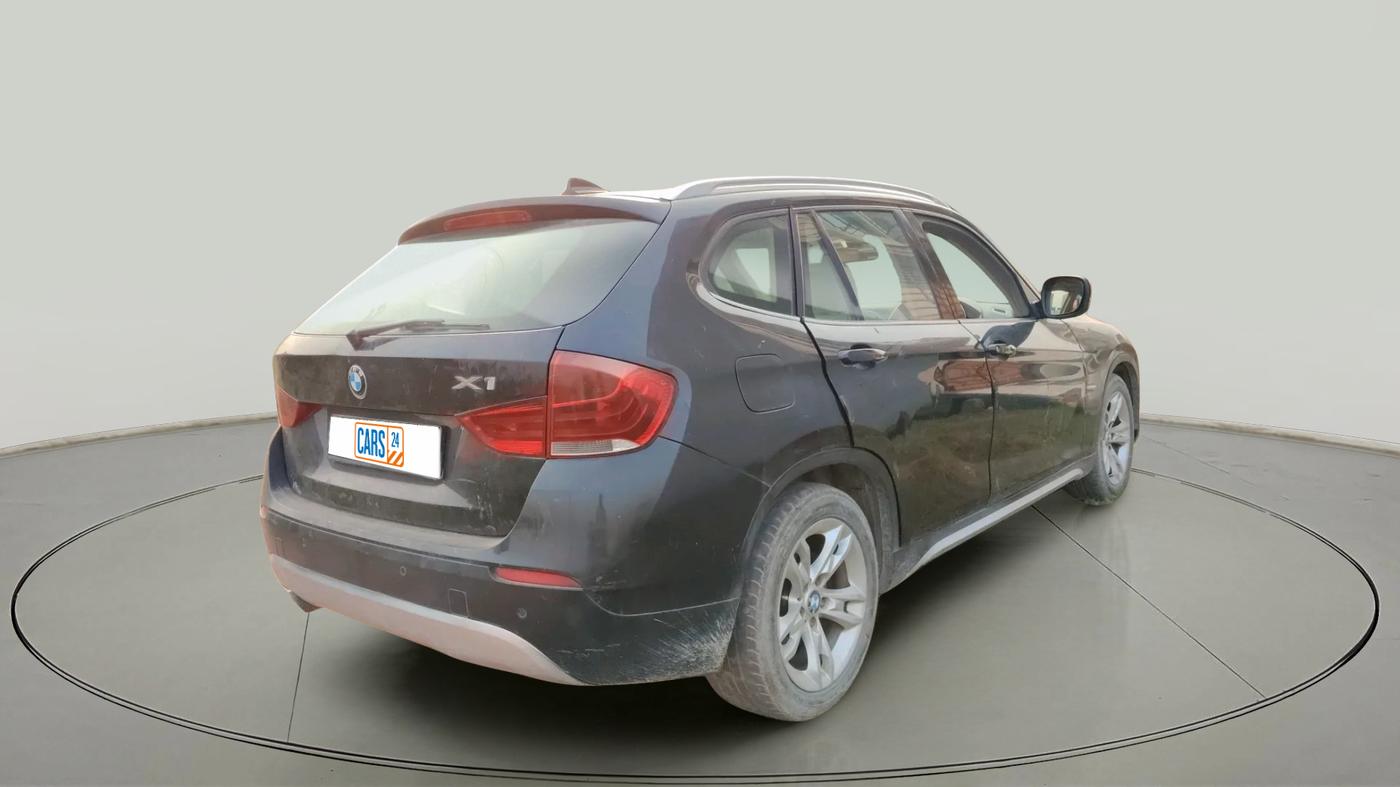 2011 BMW 5 Series 520D 2.0, Diesel, Automatic, 1,16,619 km, exterior