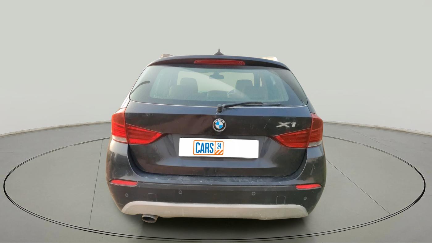 2011 BMW 5 Series 520D 2.0, Diesel, Automatic, 1,16,619 km, exterior