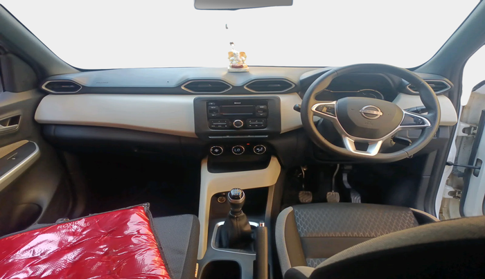 2021 Nissan MAGNITE XL, Petrol, Manual, 30,201 km, interior