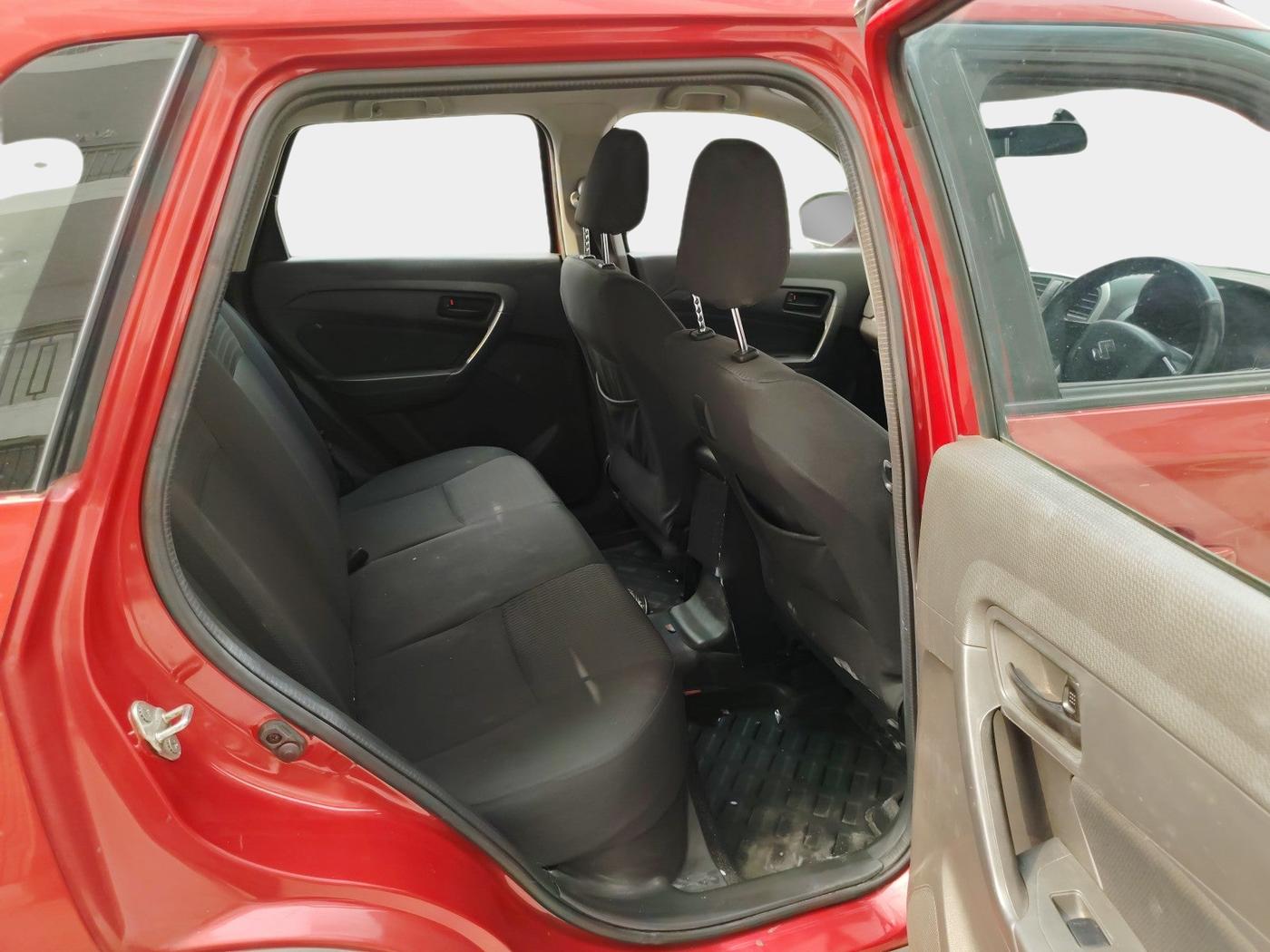 2017 Maruti Vitara Brezza VDI (O), Diesel, Manual, 79,891 km, interior