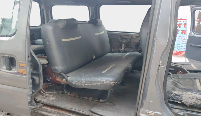 2017 Maruti Eeco 5 STR WITH A/C+HTR, Petrol, Manual, 1,20,801 km, interior