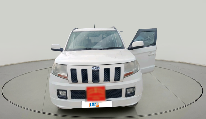 2017 Mahindra TUV300 T8, Diesel, Manual, 1,25,817 km, exterior