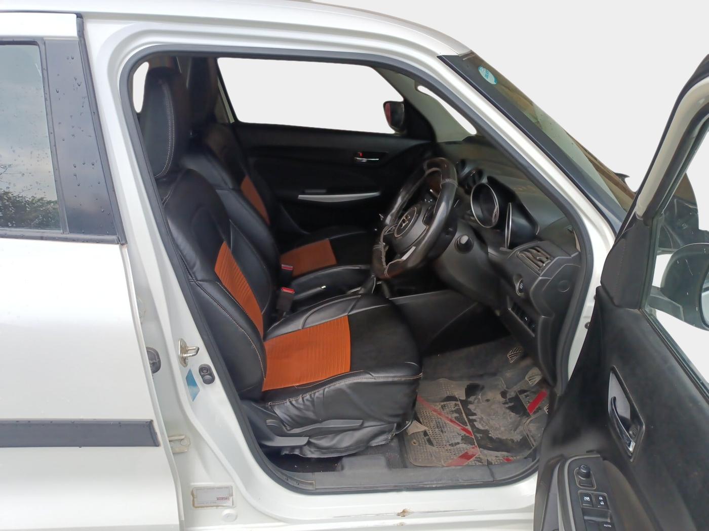 2018 Maruti Swift ZXI, Petrol, Manual, 39,610 km, interior
