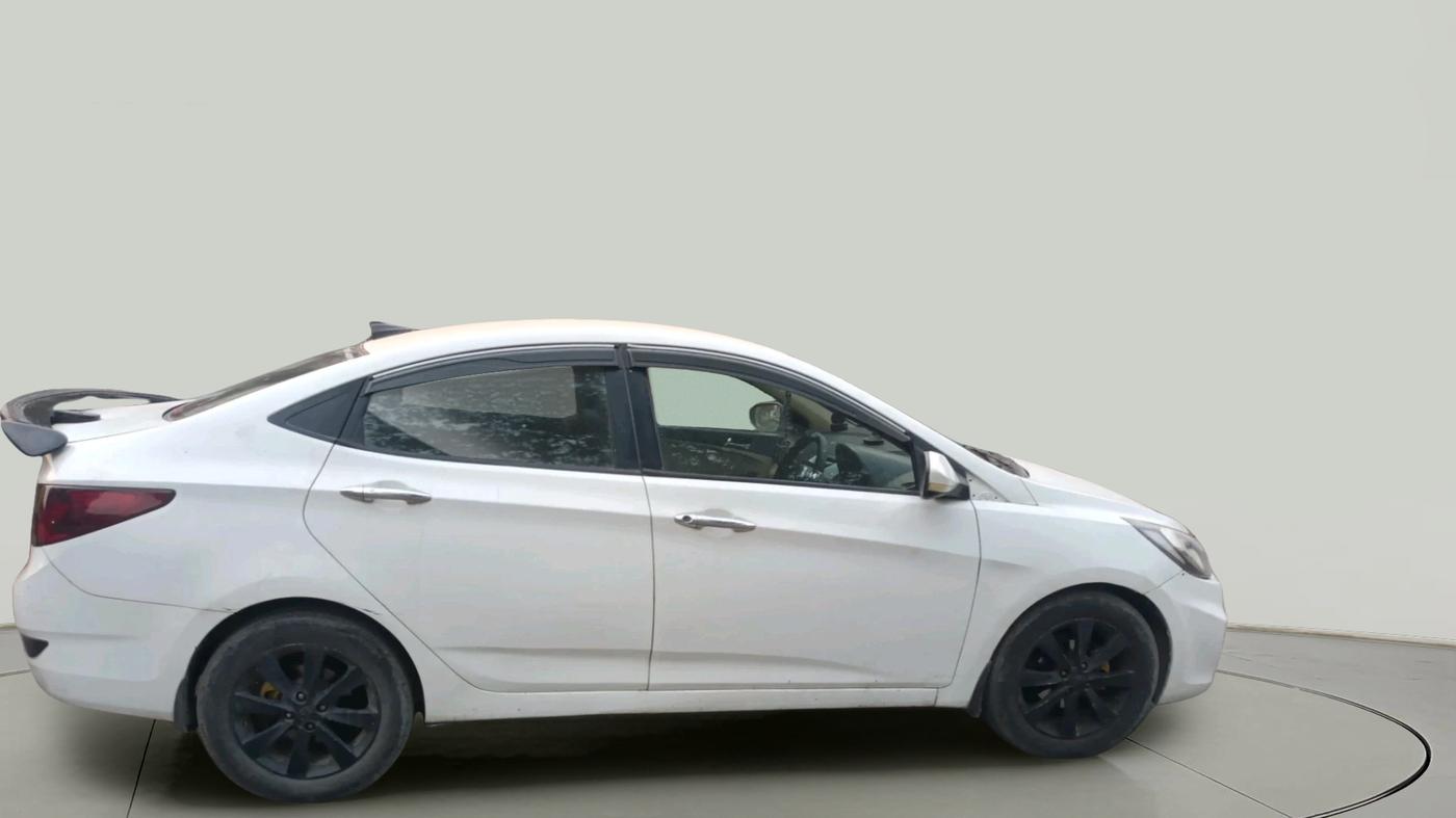 2013 Hyundai Verna FLUIDIC 1.6 CRDI SX, Diesel, Manual, 1,08,151 km, exterior