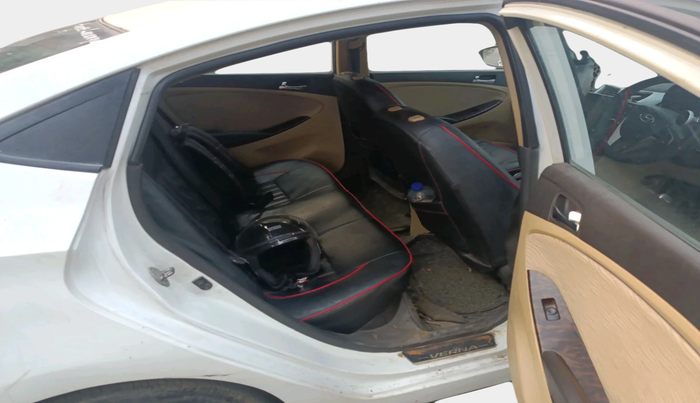 2013 Hyundai Verna FLUIDIC 1.6 CRDI SX, Diesel, Manual, 1,08,150 km, interior