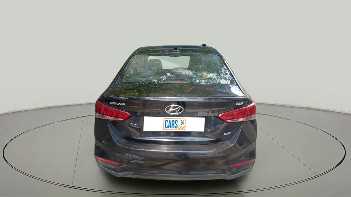 2018 Hyundai Verna 1.6 CRDI SX, Diesel, Manual, 1,35,757 km, exterior