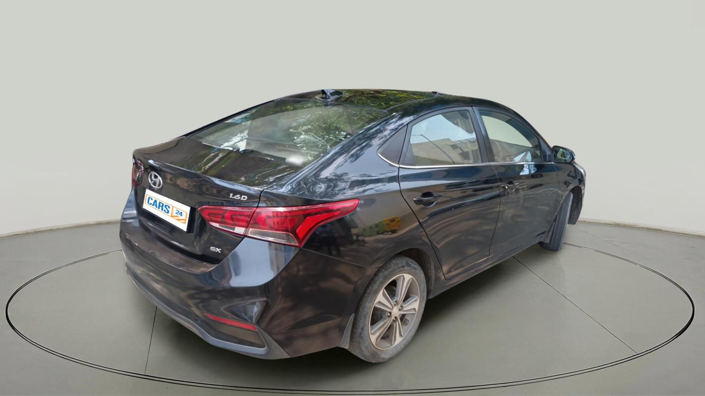 2018 Hyundai Verna 1.6 CRDI SX, Diesel, Manual, 1,35,757 km, exterior