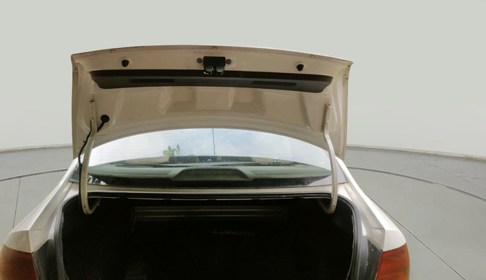 2012 Volkswagen Vento TRENDLINE DIESEL 1.6, Diesel, Manual, 1,36,402 km, exterior