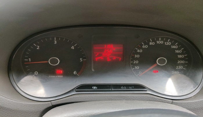 2012 Volkswagen Vento TRENDLINE DIESEL 1.6, Diesel, Manual, 1,36,402 km, interior