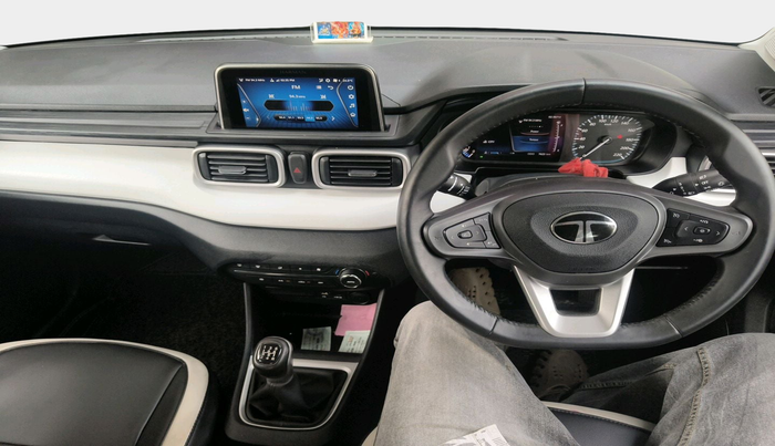 2024 Tata PUNCH Creative Dual Tone MT Sunroof, Petrol, Manual, 7,623 km, interior
