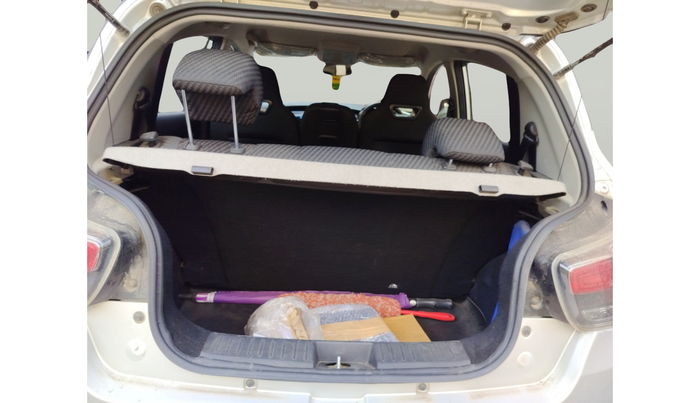 2019 Mahindra KUV 100 NXT K8 P 6 STR DUAL TONE, Petrol, Manual, 56,220 km, exterior