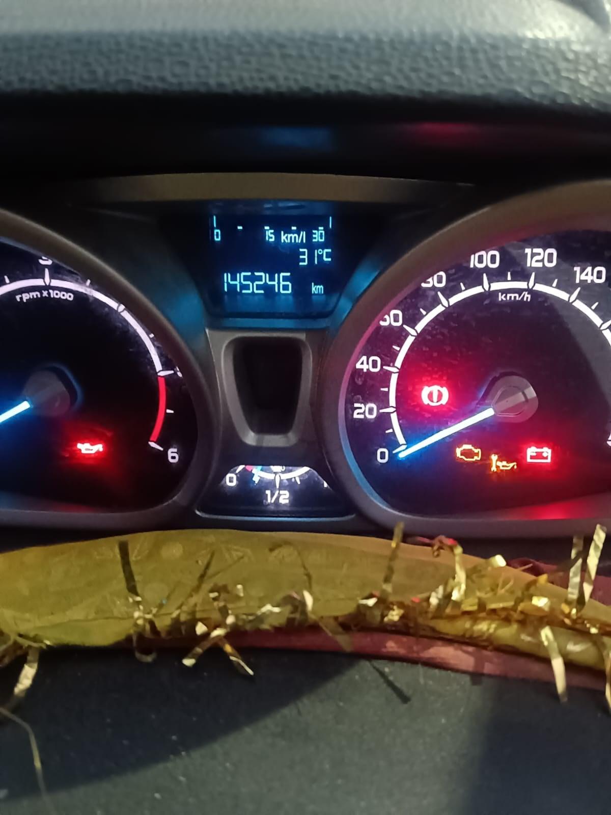 2014 Ford Ecosport TITANIUM 1.5L DIESEL, Diesel, Manual, 1,45,246 km, interior
