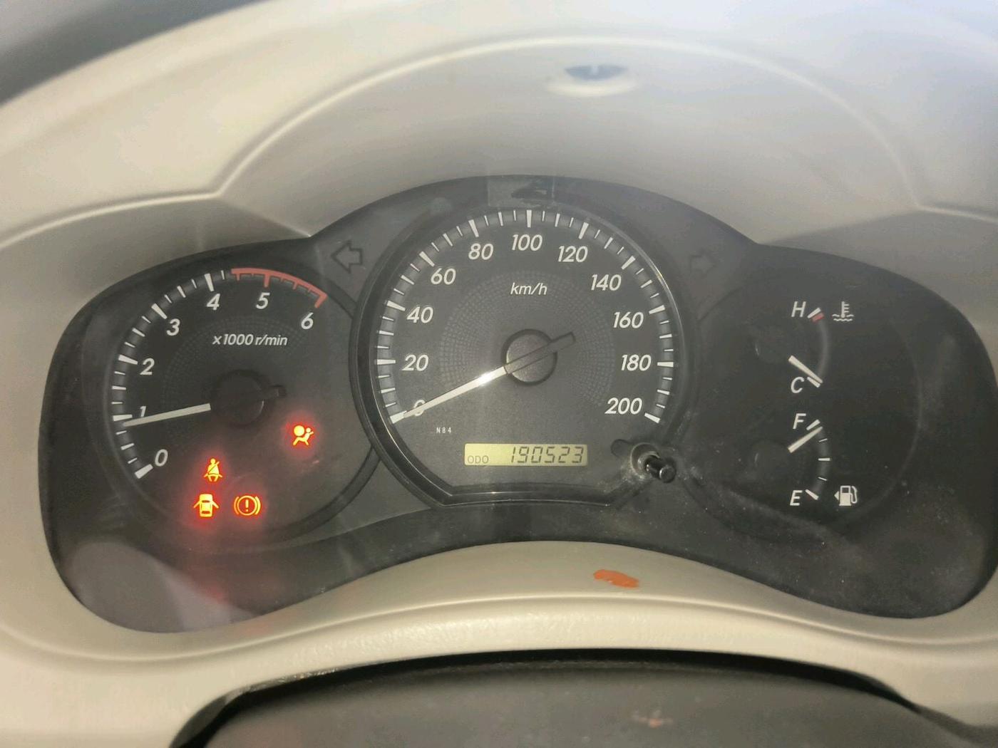 2013 Toyota Innova 2.5 G 7 STR, Diesel, Manual, 1,90,523 km, interior