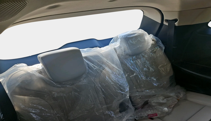 2023 Mahindra XUV700 AX 7 LUXURY P AT 7 STR, Petrol, Automatic, 19,876 km, interior