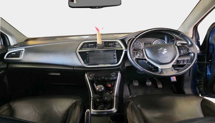 2019 Maruti S Cross ALPHA 1.3, Diesel, Manual, 1,06,353 km, interior